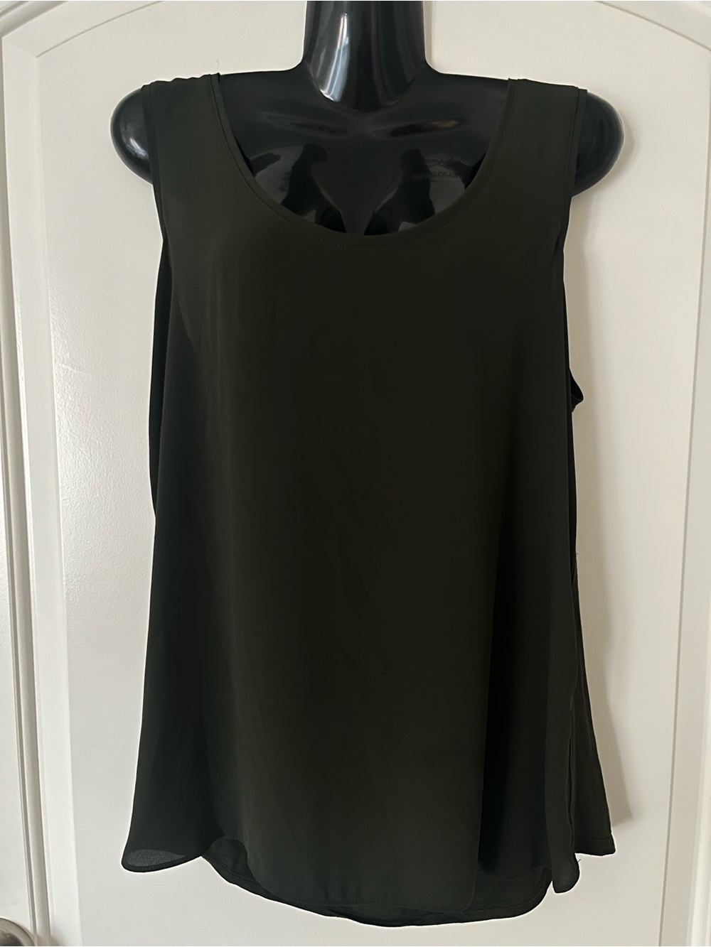 LOFT Women's Sleeveless Scoop Neck Camisole - Olive